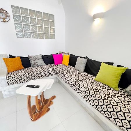 Poli Cave House Santorini Villa Fira  Exterior photo
